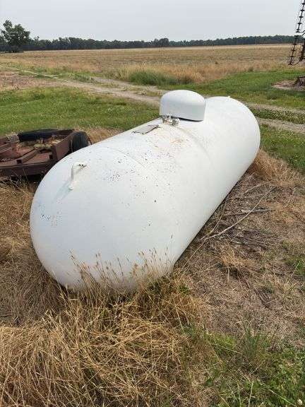 500 Gallon LP Tank, with tag