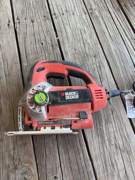 Black and Decker Jig saw with extra blade