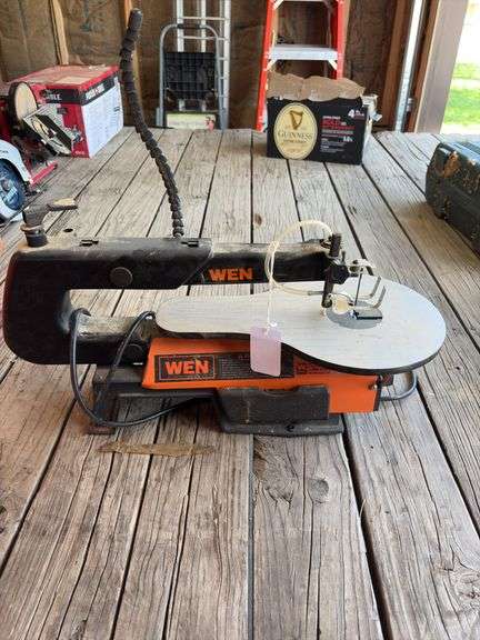Wen 16'' Variable Speed Scroll Saw