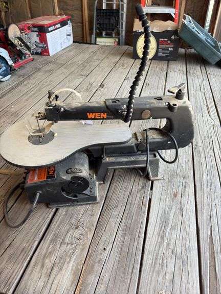 Wen 16'' Variable Speed Scroll Saw