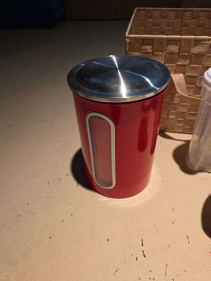Storage containers, pans, baskets, sets and misc