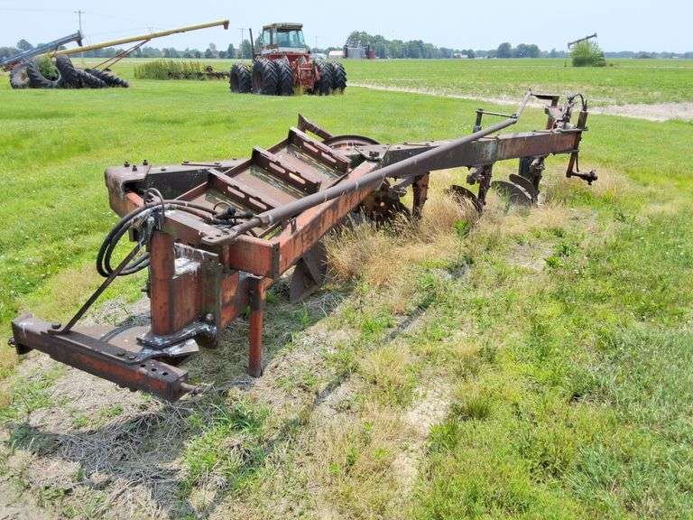 Case 5 Bottom Plow