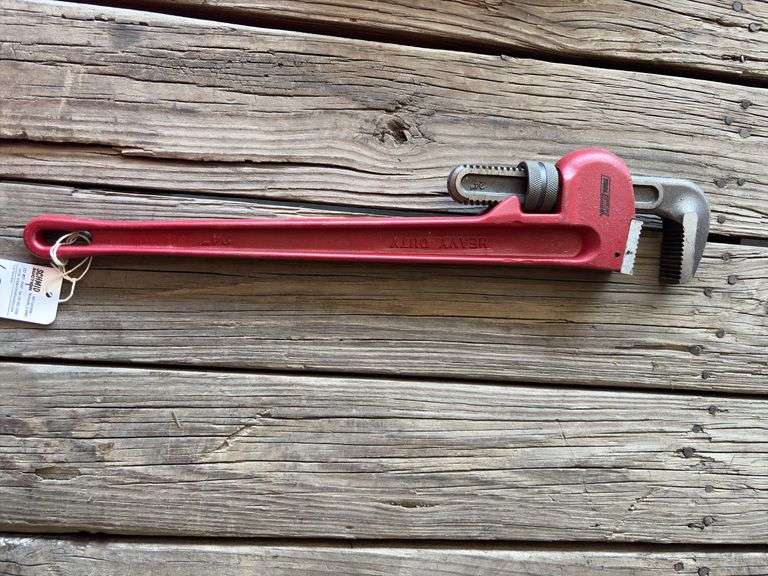 New 24'' Tool Shop Pipe Wrench