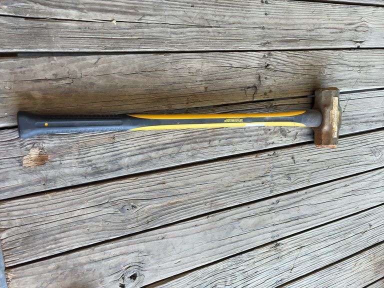 Yardworks 12lb Sledgehammer