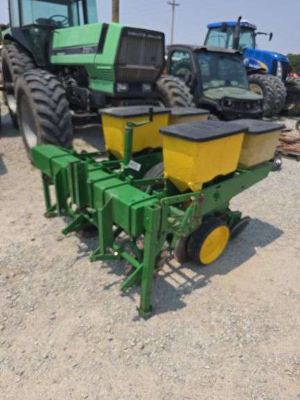 2 Row John Deere 7000 planter, 3pt, No-Till, Corn, bean, and milo ...