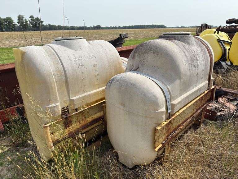 2 Saddle Tanks