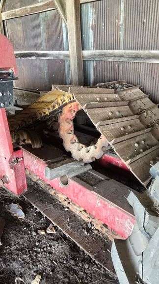 Set of Tracks off Case Combine