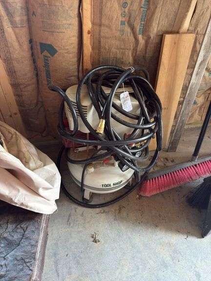 Tool Shop Portable Air Compressor