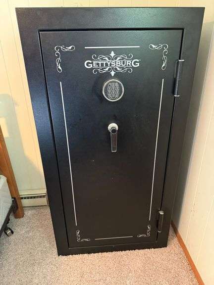 Gettysburg 10 gun safe with combination