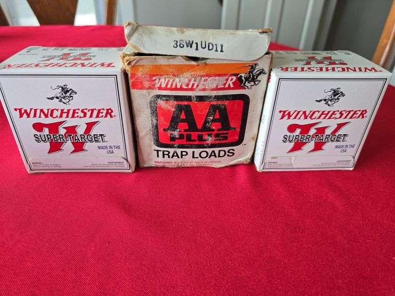 2- 20 gauge 2 3/4 8 shot shells and 12 Ga. 2 3/4 7 1/2 shot shells