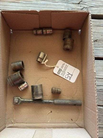 3/8'' Sockets and Breaker Bar