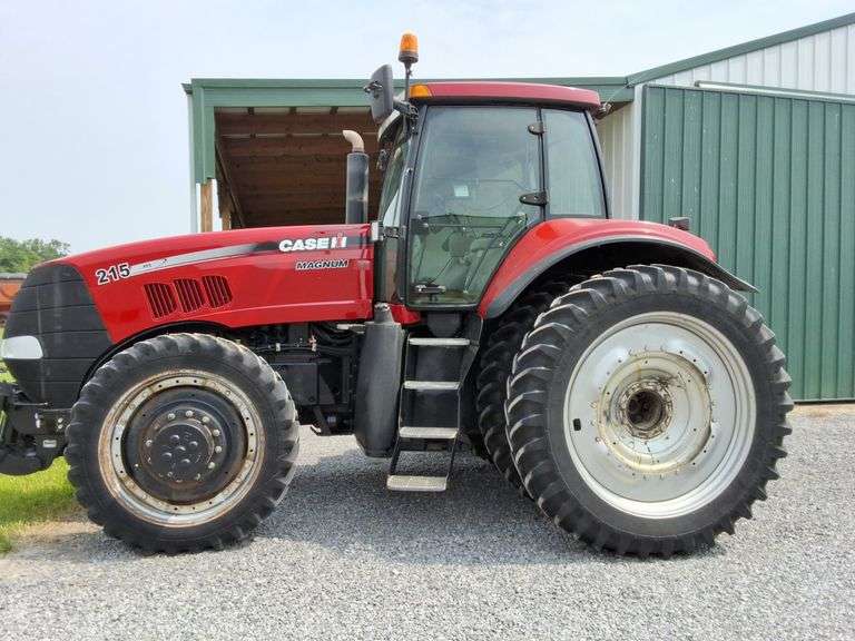 2008 Case IH Magnum 215 Tractor, 4,872 hours, Front Pto and Rear PTO, FM-750 Screen, Auto Steer, Light Bar, 80% Duals, 3pt, Big 1000pto, 380/90R50 AgriBib Duals, s/n- Z7RZ02457