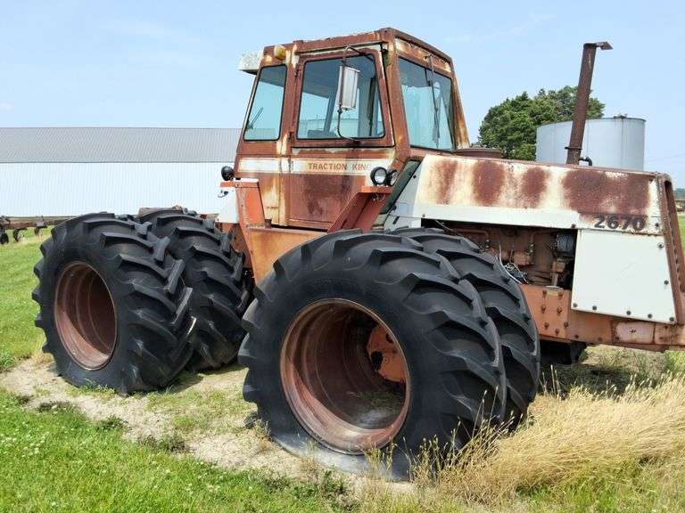 Case 2670 4wd Tractor, 3pt, small 1000pto, buyer must load.