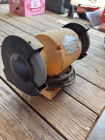 Dewalt Bench Grinder, 6''
