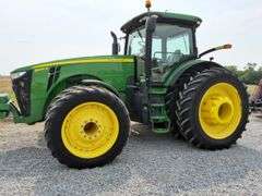2015 John Deere 8295R Tractor, 4,032 hours, Front Duals 380/80R38, ILS Suspension, Power Shift, Rear Duals , 5 Remotes, 3pt, Rear inside and rear outside weights, Power Beyond, Big 1000pto, Leather, Deluxe Cab, Full Front weights, s/n- 1RW8295RCFP105204 (click on documents for spec sheet)