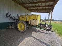Pull Type Best Way Sprayer, 1000 gallon, Hyd Drive, s/n- 61126, with Raven controller and monitor