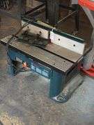Bosch Router Table, like new