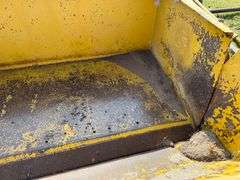 Eversman Hydraulic Scraper Model 2SD s/n 6505, 2 yard dirt scoop