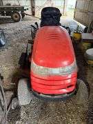 Simplicity Broadmoor riding mower 581 hrs. 44" deck 22hp engine