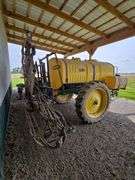 Pull Type Best Way Sprayer, 1000 gallon, Hyd Drive, s/n- 61126, with Raven controller and monitor