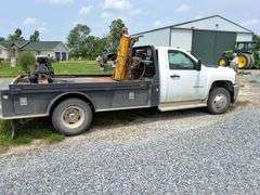 2011 Chevrolet 3500HD 4wd Flat Bed Truck, 94,356 miles, 6.6ltr diesel, 1 Ton Dually, 11ft Bed, Automatic, Gooseneck Ball Hitch, 94,000 miles, single cab, side job boxes vin 1GB3KZCL5BF145864.