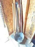 10x10 Tamper. Galvanized pail, T-Post, Handles and misc