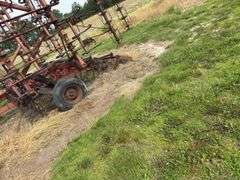 Mckee S-Tine Field Cultivator, 28ft, Double Basket, 6 front weights