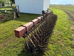 Hiniker 5700 rotary hoe 6 row & 1 owner