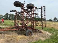 Mckee S-Tine Field Cultivator, 28ft, Double Basket, 6 front weights
