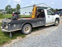 2011 Chevrolet 3500HD 4wd Flat Bed Truck, 94,356 miles, 6.6ltr diesel, 1 Ton Dually, 11ft Bed, Automatic, Gooseneck Ball Hitch, 94,000 miles, single cab, side job boxes vin 1GB3KZCL5BF145864.