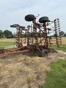 Mckee S-Tine Field Cultivator, 28ft, Double Basket, 6 front weights