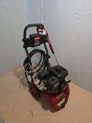 New Briggs and Stratton Power flow dual mode cleaning power washer with wand, gas engine