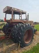IH 1566 Tractor, Full Front Weights, 2 New batteries, was sitting for 5 years but now is running, 18.4-38 duals, 2 remotes, small 1000pto, hours unknown