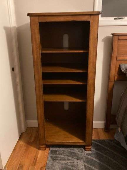 Matching Full Size Bed Set, with Head Board, Desk, Chest of Drawers, End table and Night Stand