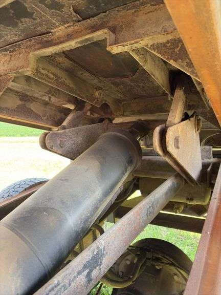 1994 Topkick Dump Truck, Cat 3116 6.6ltr, Good Tires, Automatic, 10ft Bed, Cat Diesel, Grain Chute, 133,885 miles, VIN-IGDM7H1J5R503772