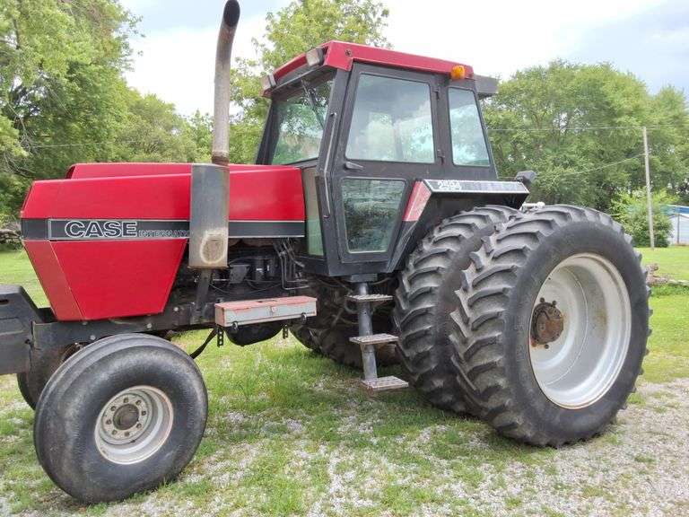 1984 Case 2594 Case, 6,921 hours, 12 Front Weights, 2wd, 3 remotes, 4 Speed Quad Range and 6 speed powershift,  Big 1000pto, 3 Remotes, s/n- 9935485.