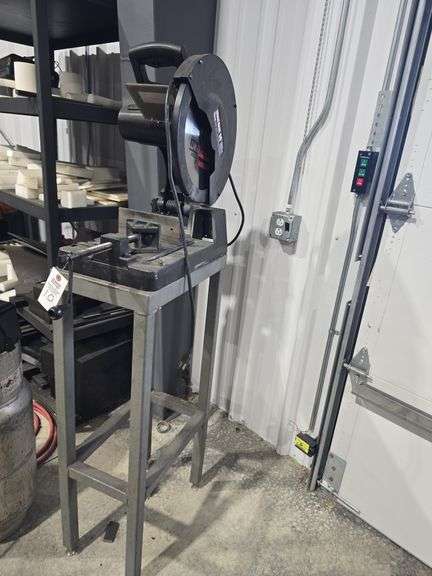 Morse Metal Devil Saw and Stand