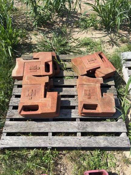 10 75lb IH Stamped weights