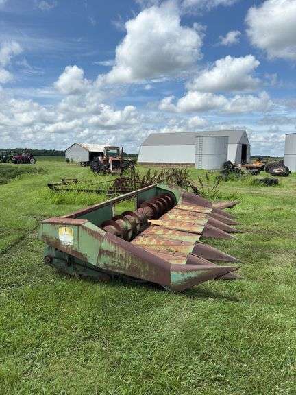 John Deere 853 Row Crop Head, parts