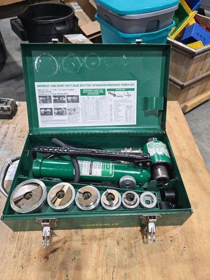 Greenlee 7506 slug splitter hydraulic knockout set with 767 hand pumps