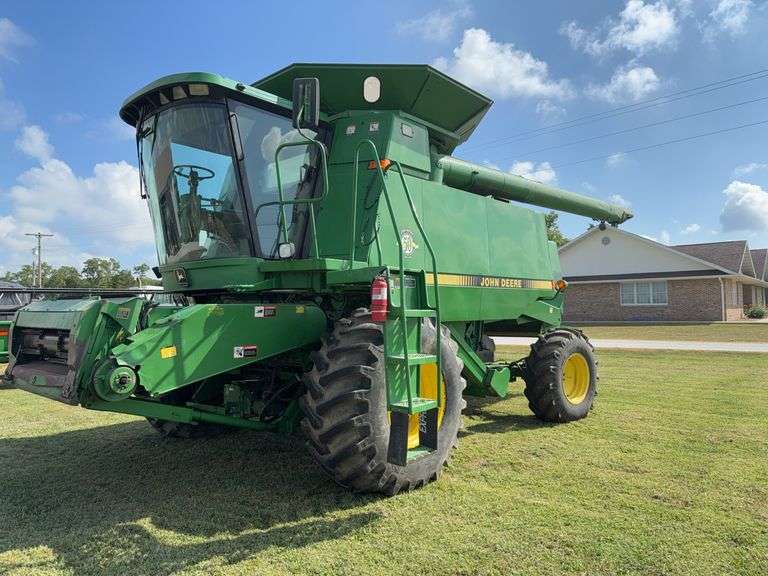 John Deere 9600 Combine, 4wd, 30.5-32 Tires, Rear 18.4x26 Alliance Tires, 4,619 hours, 3,240 separator hours, Hopper Extension, s/n- H09600X670511, (The Combine, Platform, and Head Cart are locked together in bidding, they will sell separate but will extended together in time if there is a bid on either piece of equipment)