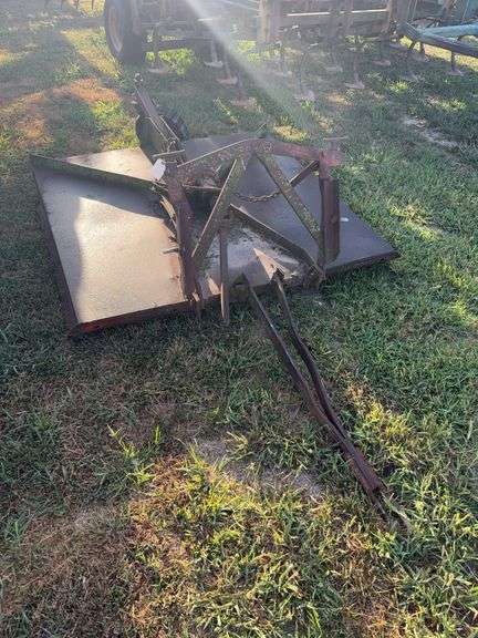 Pull type quick attach 5ft Bush Hog brand rotary mower - Schmid Auction