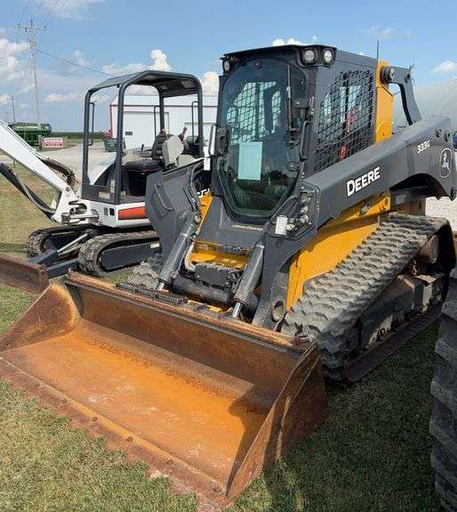 2021 John Deere 333G Track Skid Steer 100HP diesel, 1700 Hours, fully loaded options package with 2 speed, high flow, ride control, self-leveling and coupler, includes 90" JD bucket with bolt on edge, service completed at 1,700hrs, enclosed cab, heat & AC, air ride seat, heated seat, joystick controls, advanced display, rear view camera, keyless start, tracks at 90%, Undercarriage at 70%