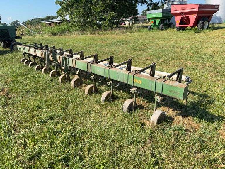 John Deere 12 Row Crop Cultivator
