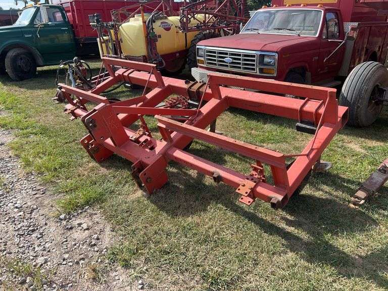 Three Shank Inline Ripper 3 shank Kewanee in-line ripper 3pt - Schmid Auction