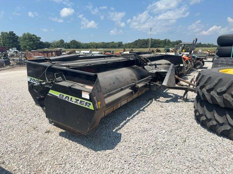 2014 Balzer 2000 Flail Mower/ Stalk Shredder, windrows it also, 22ft cutting width or 8 rows of corn, less than 1000 acres of use, small 1000pto, 1 owner, with manual, still have nipples on tires, used 130hp tractor, s/n-