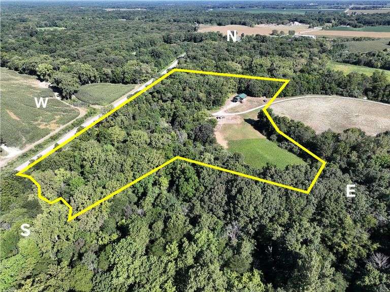 Cabin & 11.83 Acres of hunting land! Absolute Online Only Auction!
