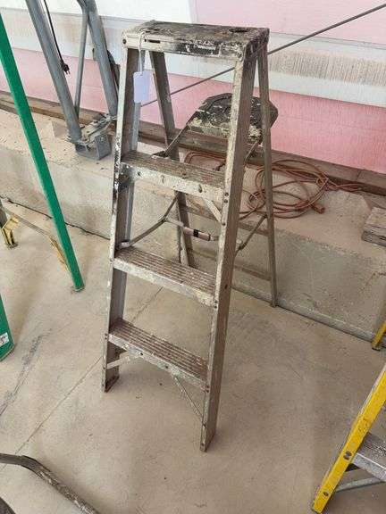 4ft step ladder