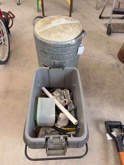 Gott thermos, tote with misc.