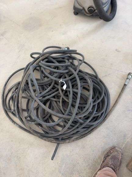 Large assortment of hose, sort hydraulic hose